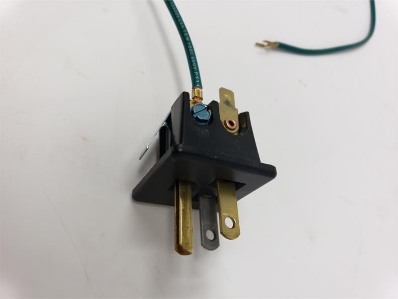 Plug Inlet Male (f/ wobble light)